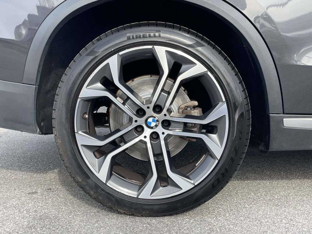 Used 2021 BMW X5 xDrive40i w/ Premium Package image 33
