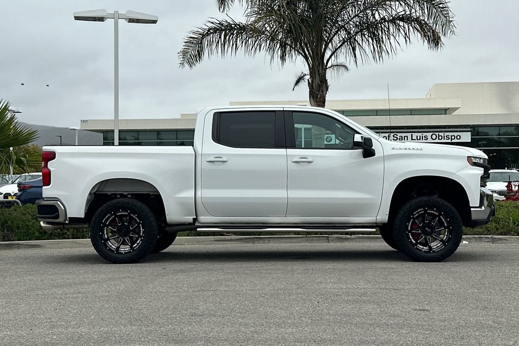 Used 2020 Chevrolet Silverado 1500 LT RWD image 2