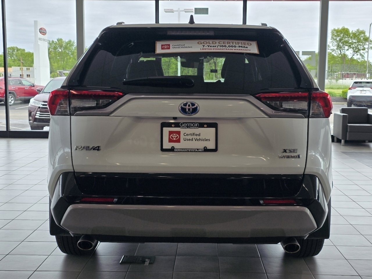 Used 2024 Toyota RAV4 XSE AWD/4WD image 14