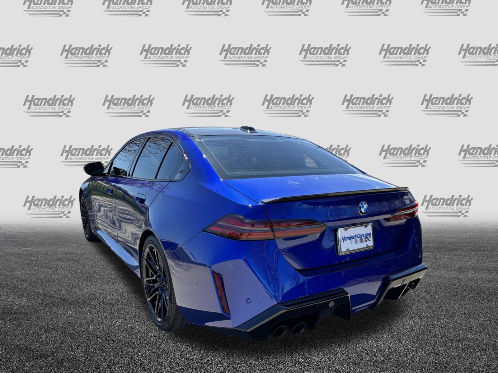 Used 2025 BMW M5 w/ Carbon Package AWD/4WD image 8