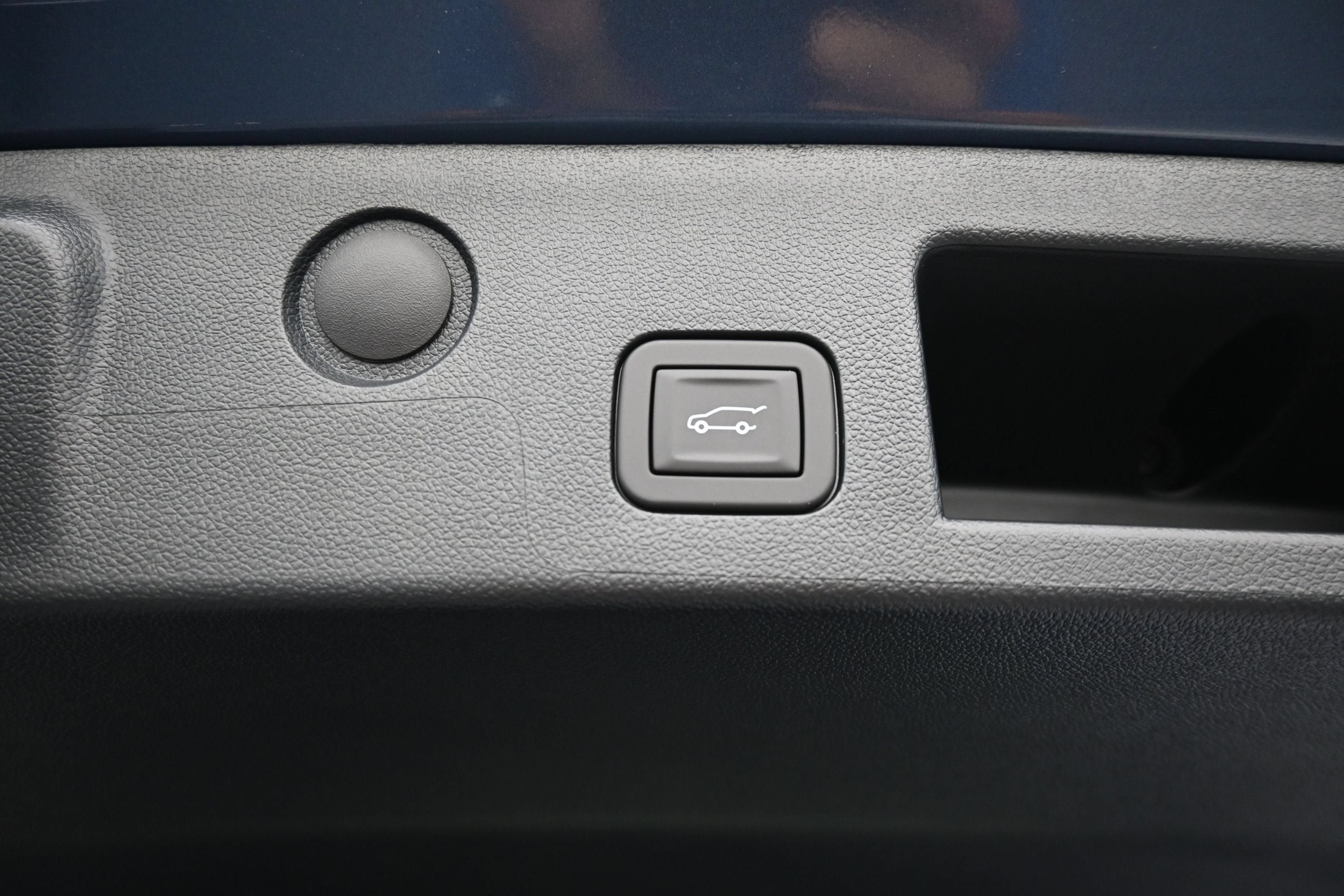 New 2027 Chevrolet Equinox RS w/ Convenience Package III FWD image 32