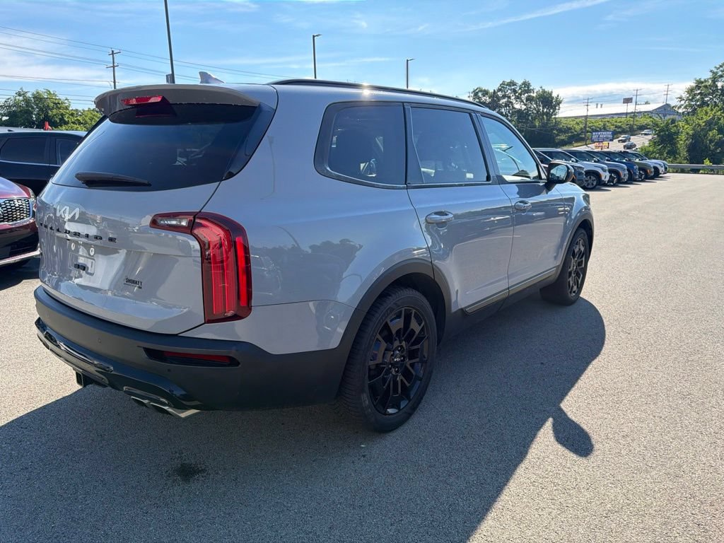 Used 2022 Kia Telluride EX w/ EX Premium Package AWD/4WD image 8