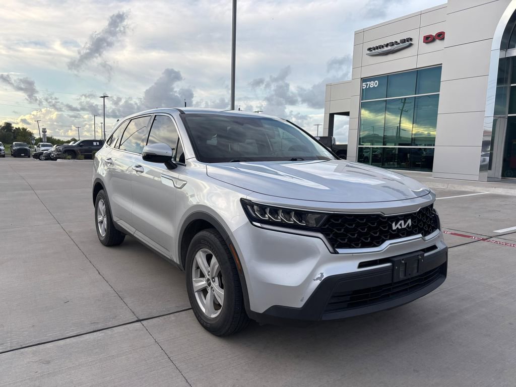 Used 2022 Kia Sorento LX