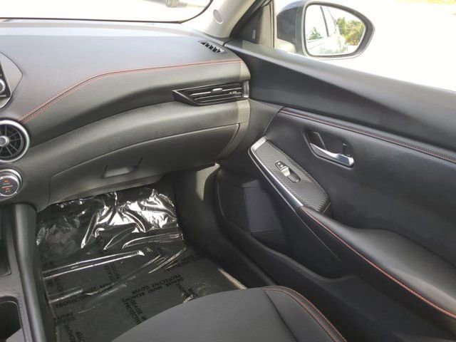 Used 2024 Nissan Sentra SR FWD image 15