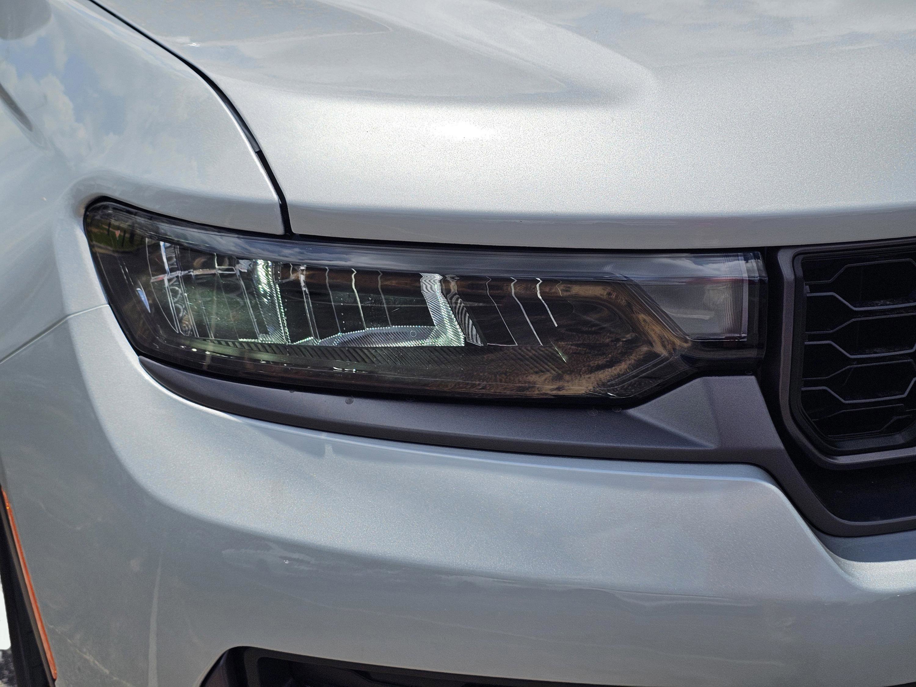 New 2026 Jeep Grand Cherokee Altitude RWD image 4
