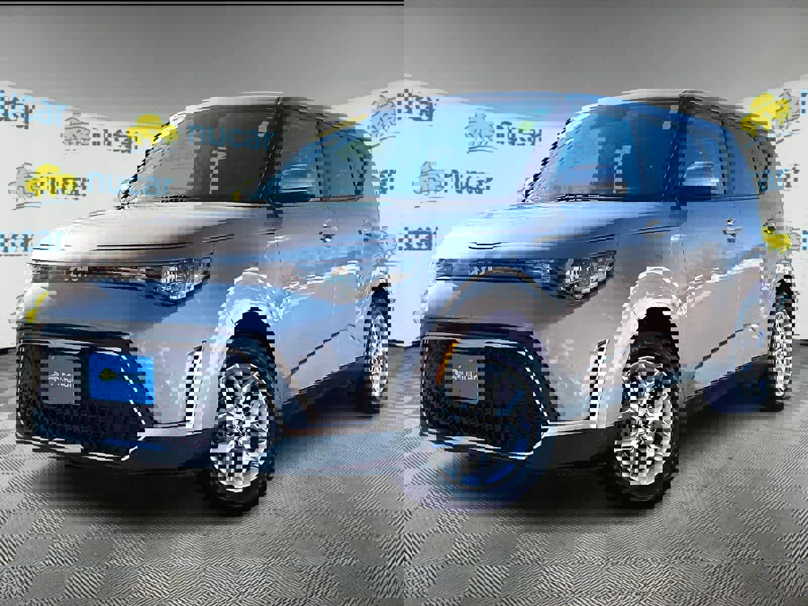 Used 2023 Kia Soul LX w/ LX Technology Package image 3