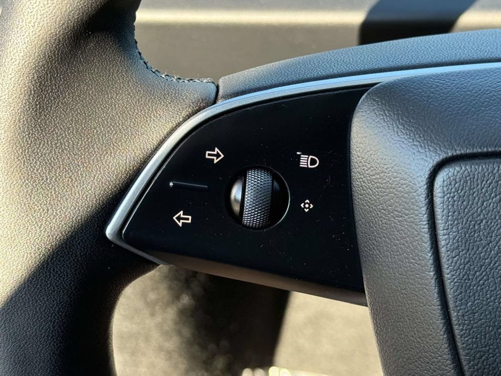 Used 2024 Tesla Model 3 Performance AWD/4WD image 24
