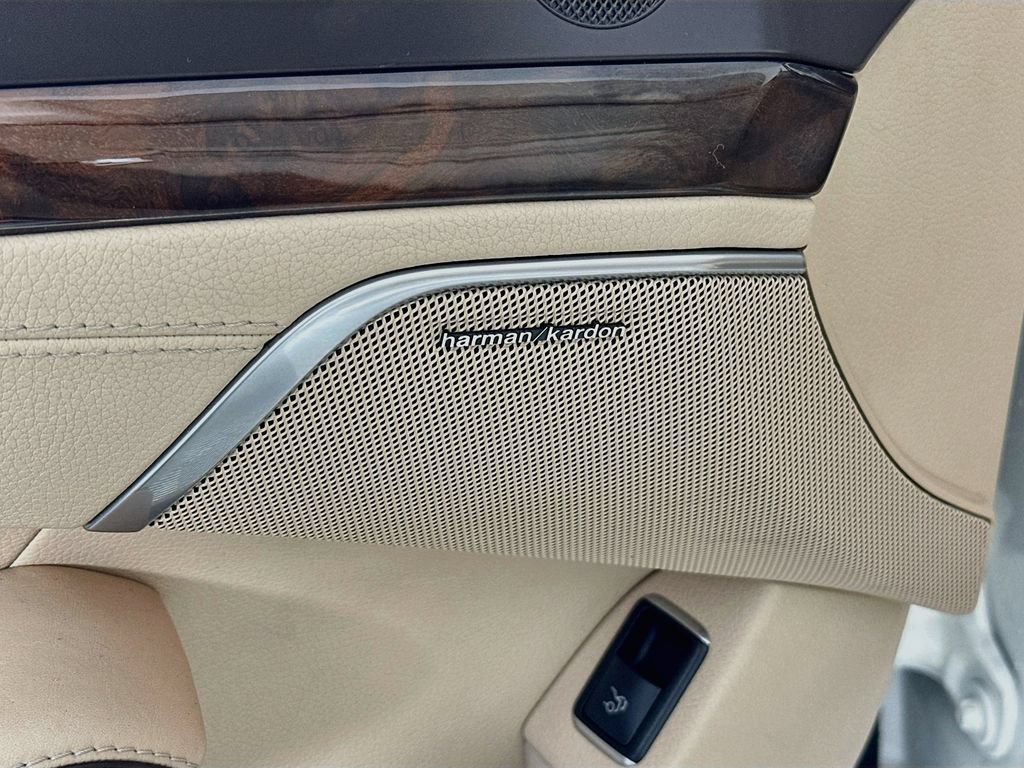Used 2015 Mercedes-Benz SL 400 image 19