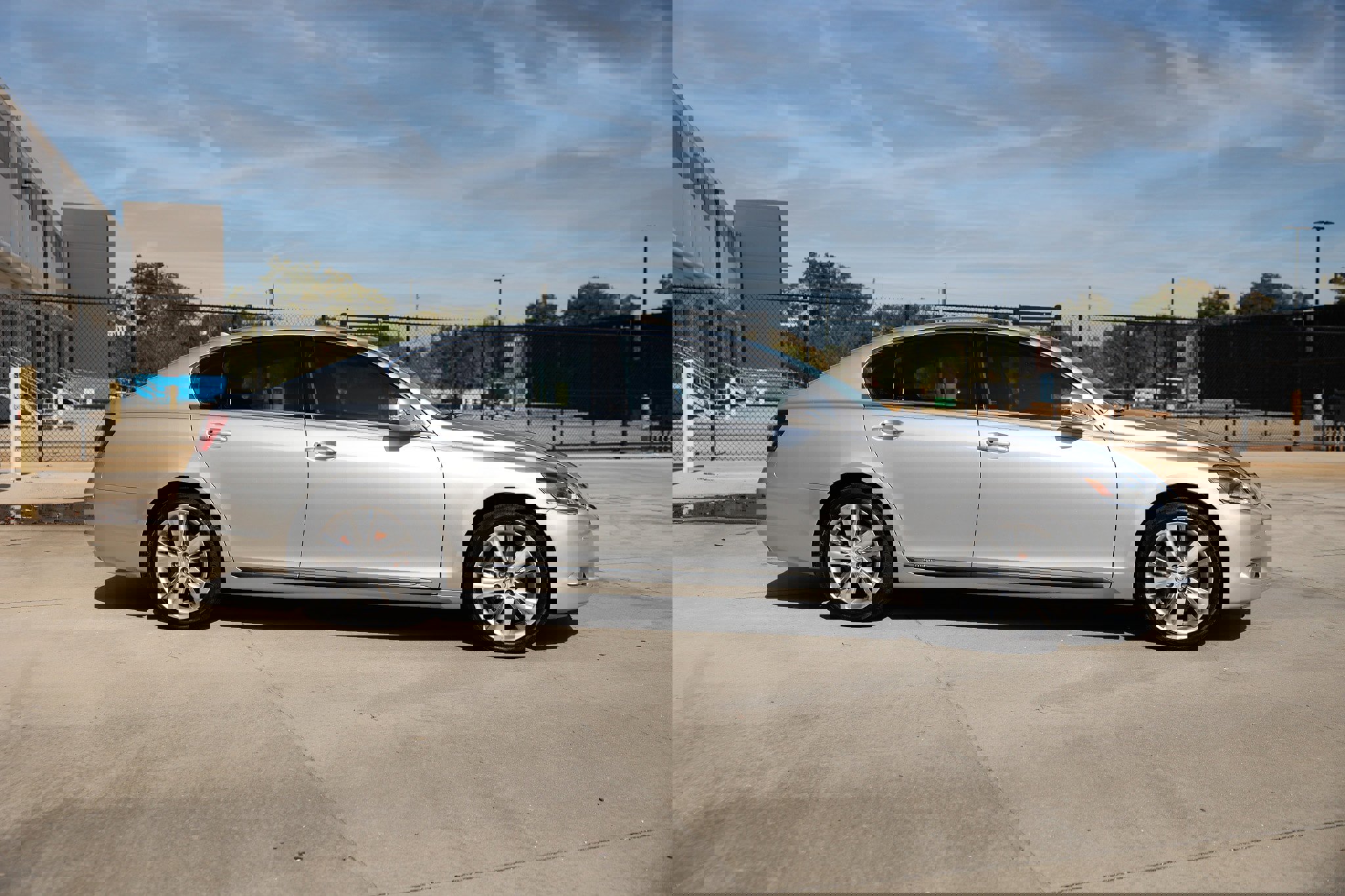 Used 2011 Lexus GS 450h image 18