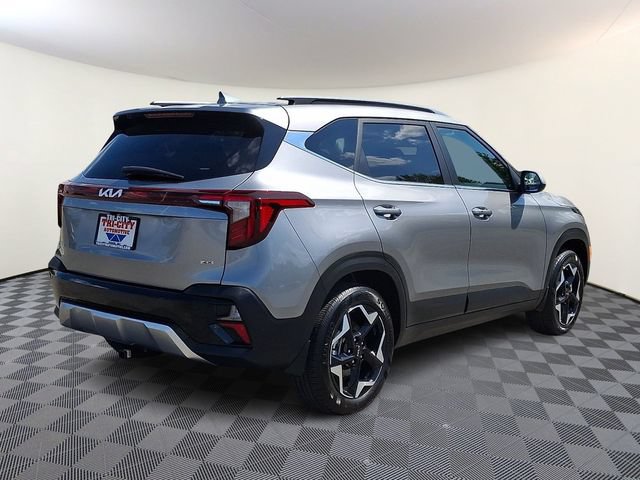Used 2025 Kia Seltos EX AWD/4WD image 6