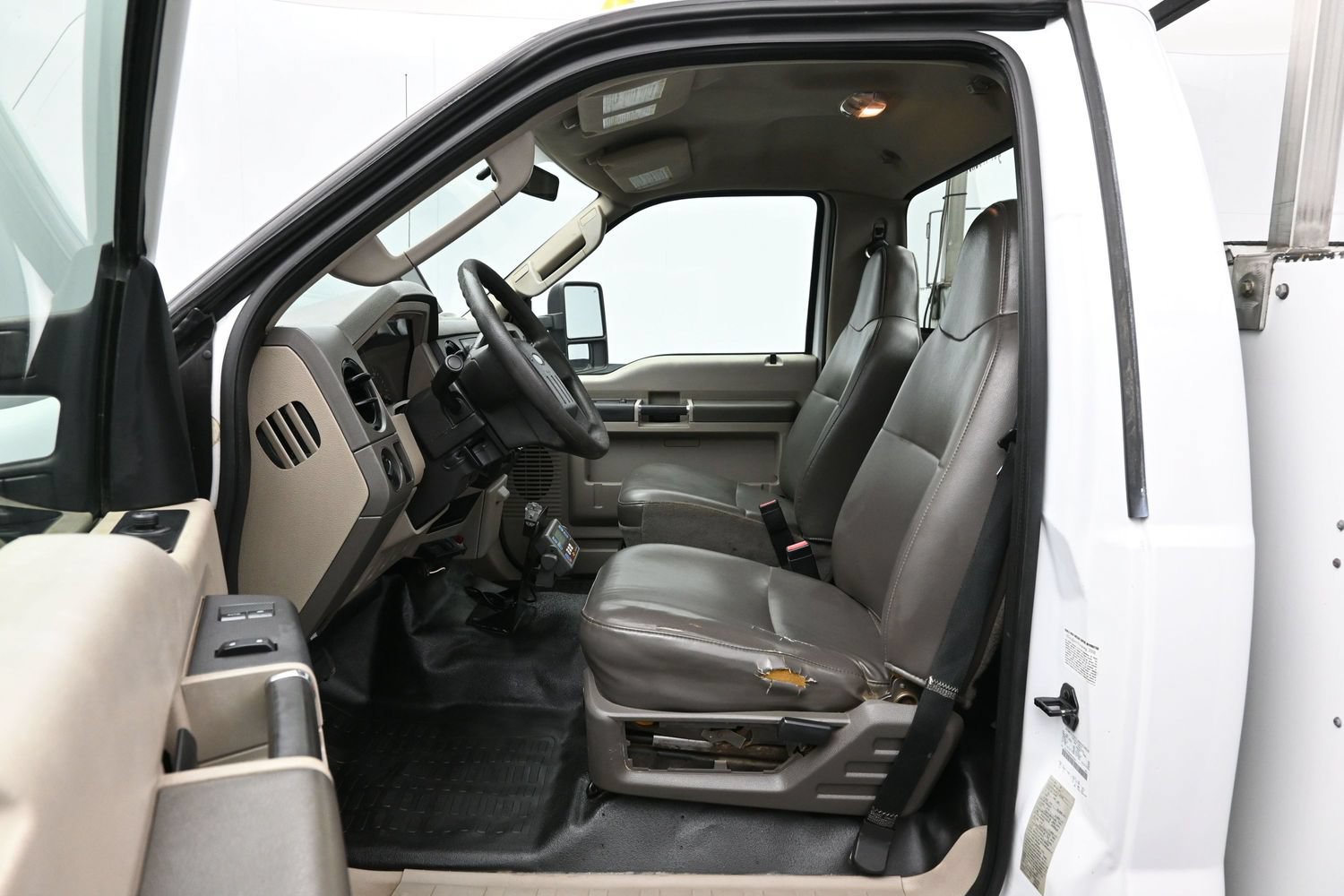 Used 2009 Ford F550 Luxury RWD image 8