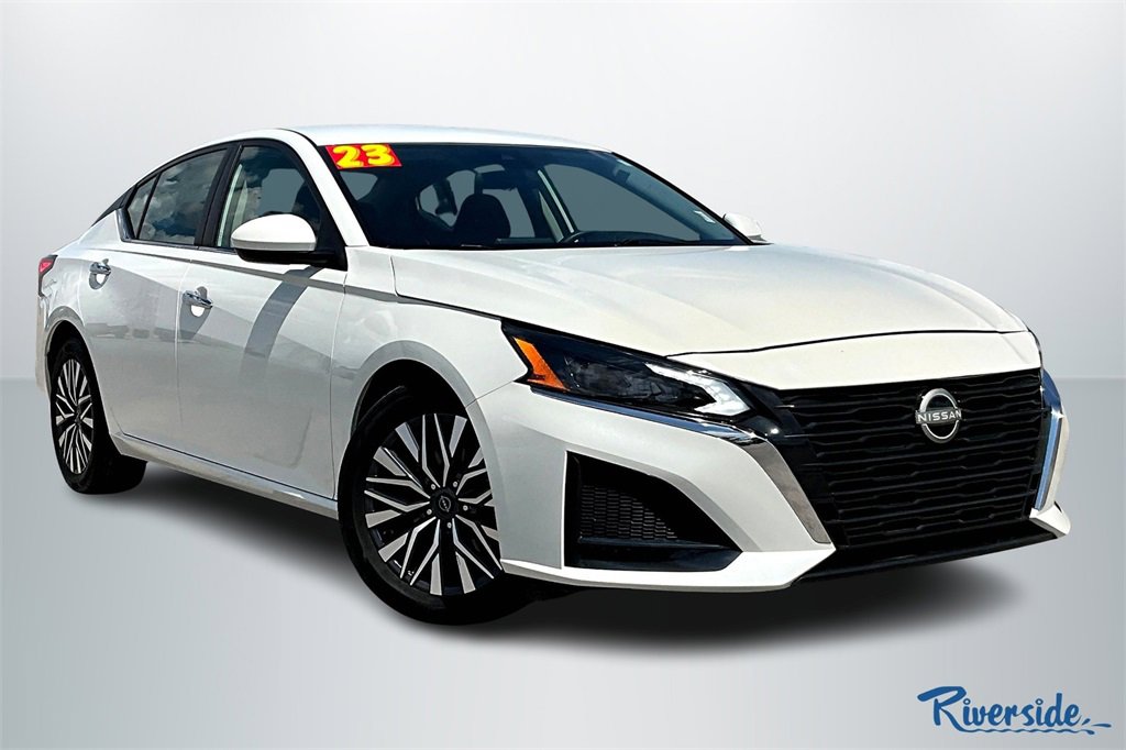 Used 2023 Nissan Altima 2.5 SV