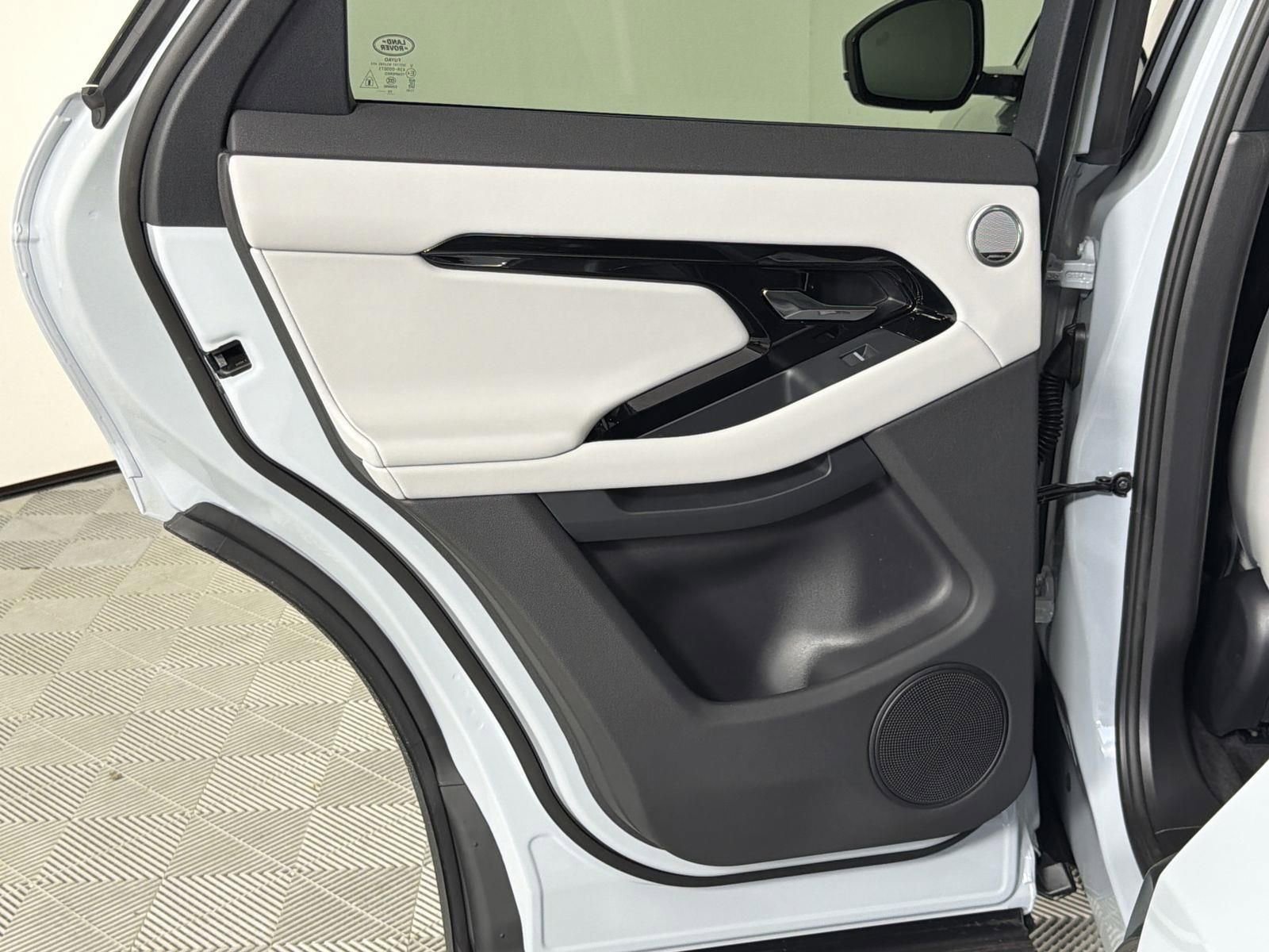 New 2026 Land Rover Range Rover Evoque S image 26