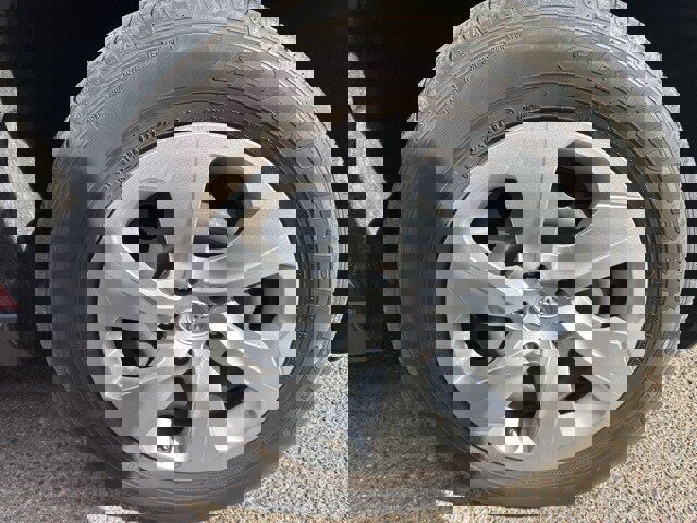 Used 2023 Toyota RAV4 LE image 12