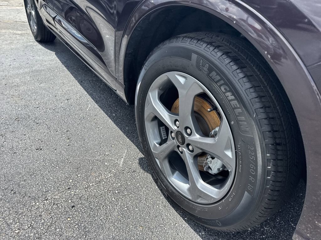 Certified 2023 Ford Escape ST-Line w/ Tech Pack #1 image 10