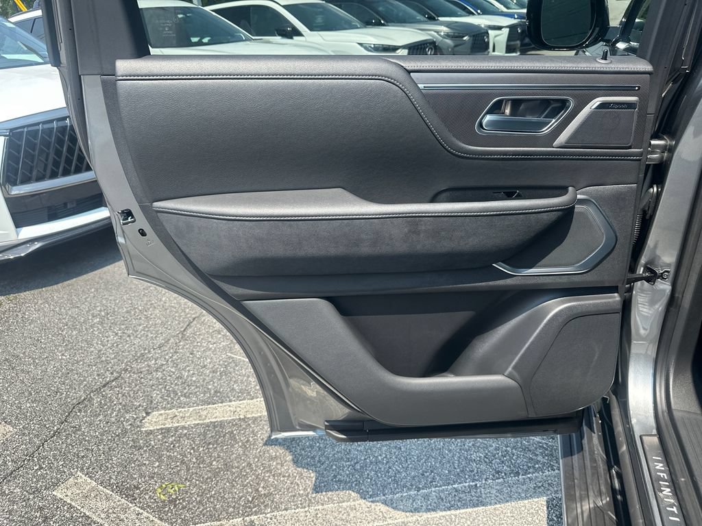 New 2027 INFINITI QX80 Luxe w/ Cargo Package RWD image 18