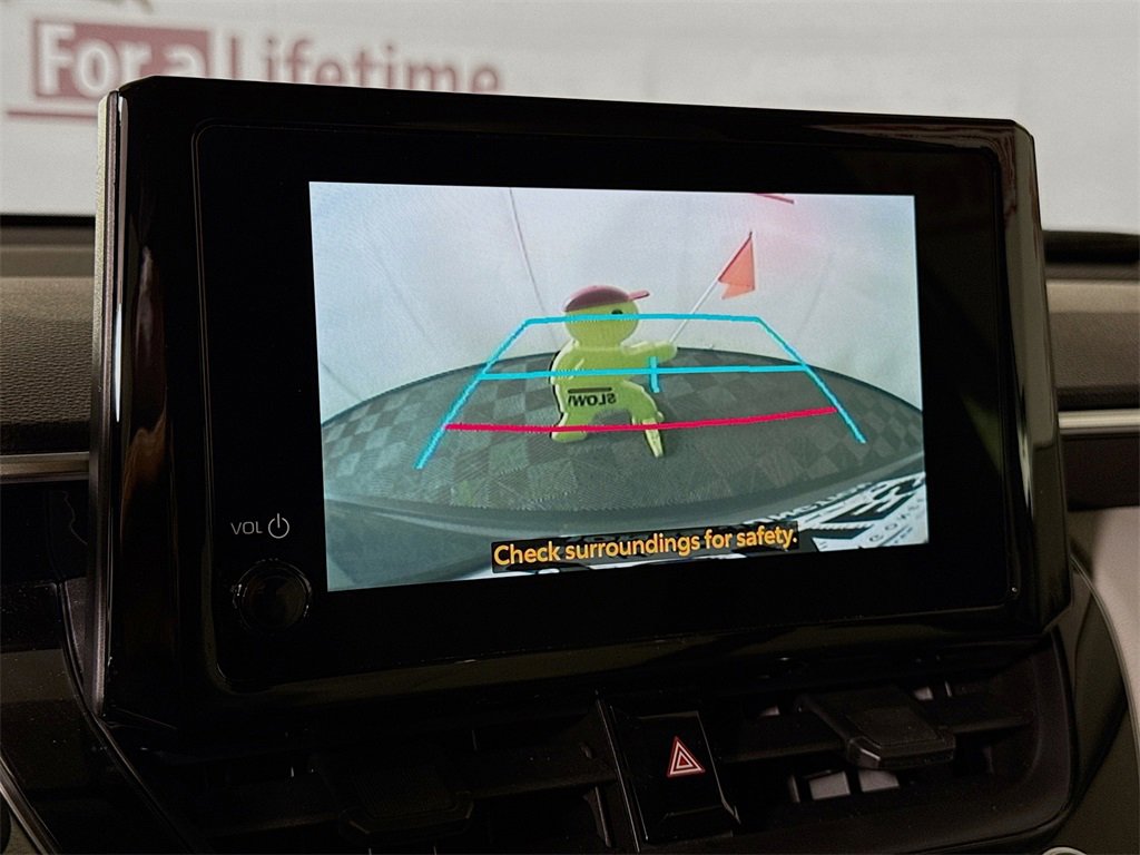 Certified 2024 Toyota Corolla Cross LE image 6