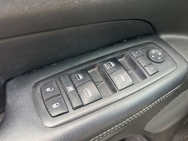 Used 2017 Jeep Grand Cherokee Limited w/ Luxury Group II image 16