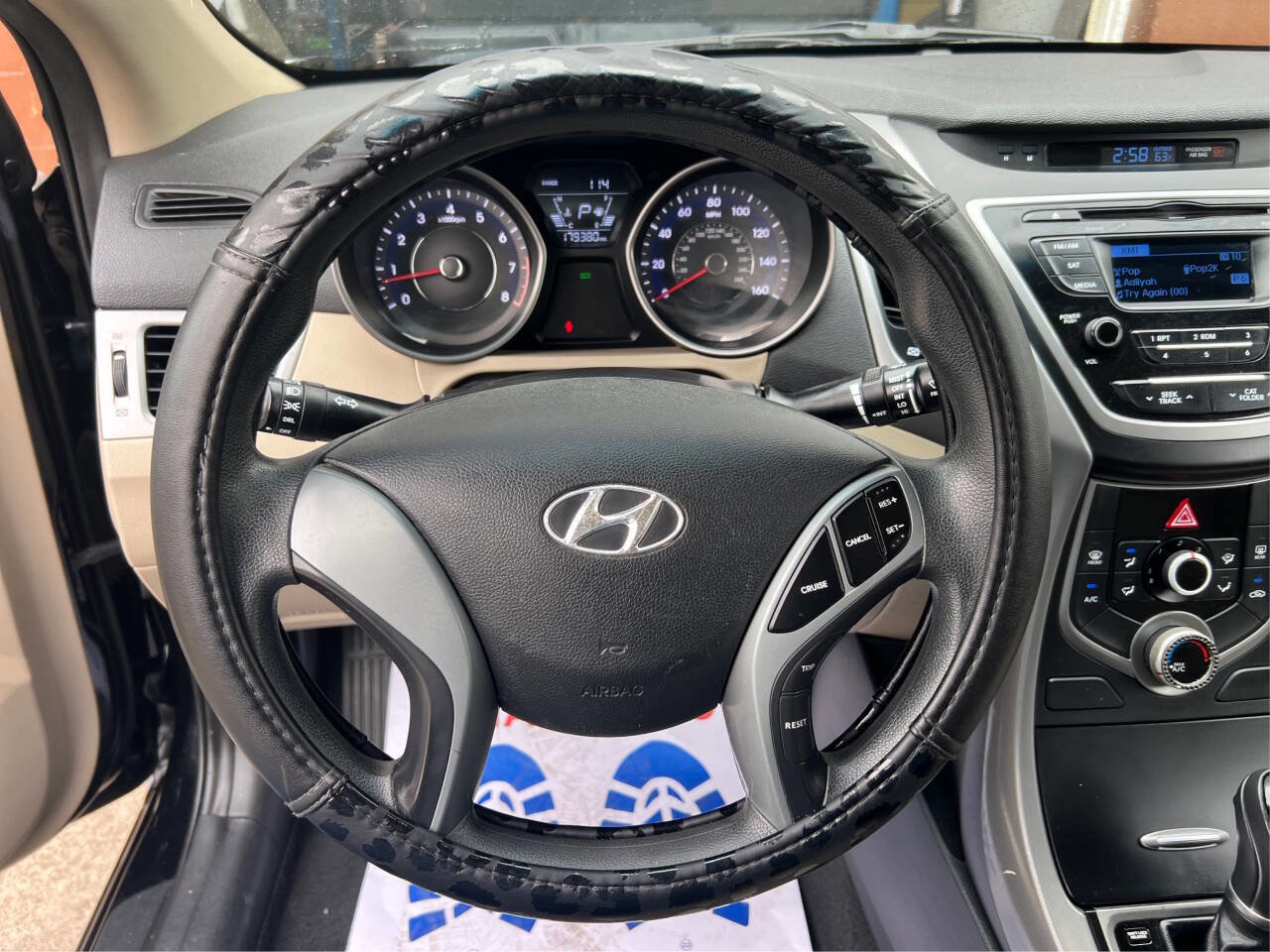 Used 2016 Hyundai Elantra SE image 16