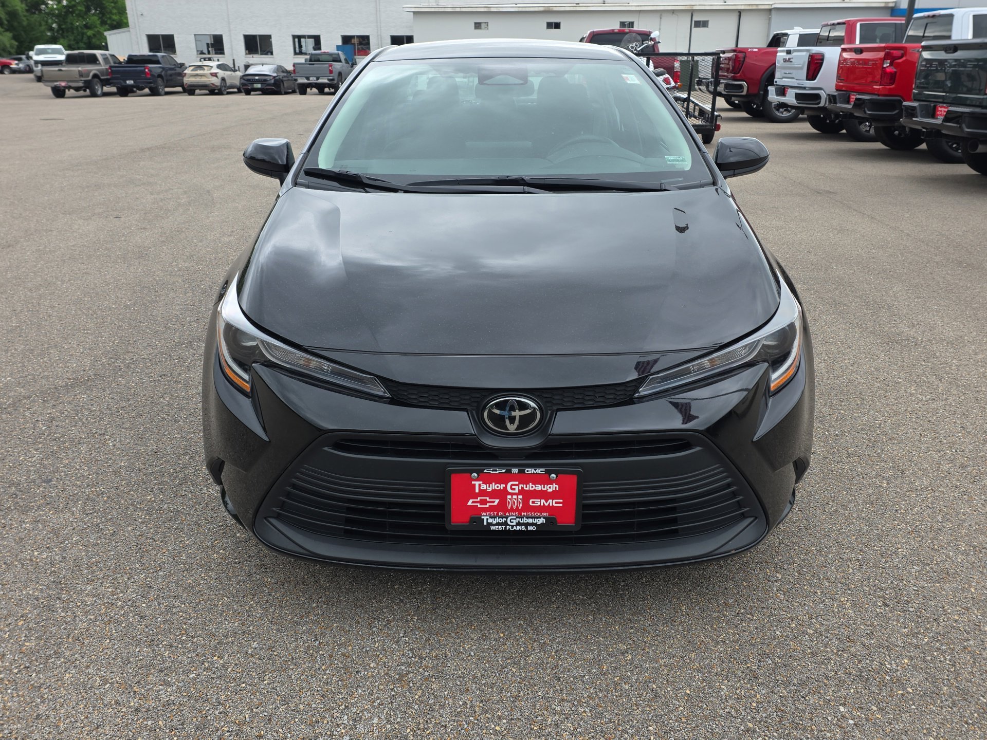 Used 2024 Toyota Corolla LE FWD image 3