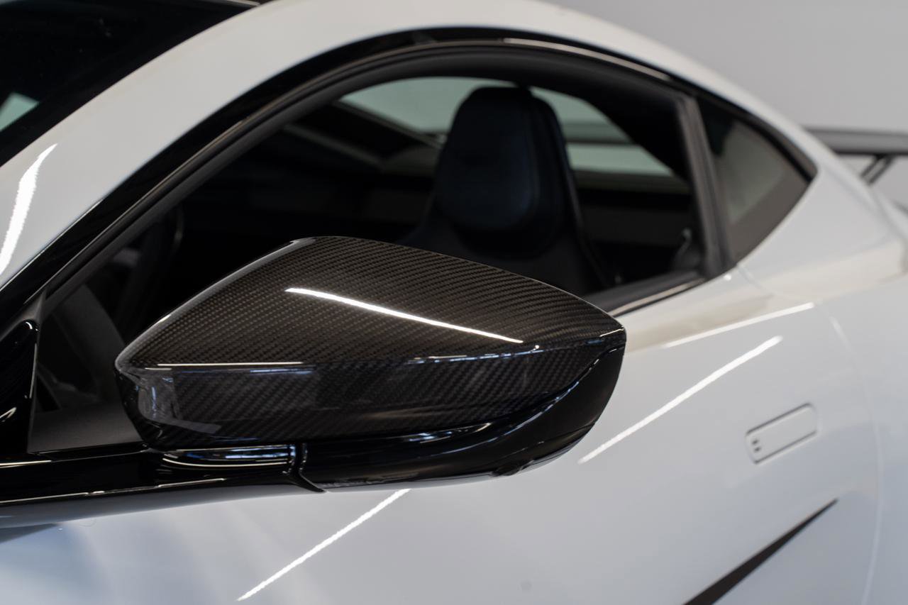 Used 2023 Aston Martin V8 Vantage Coupe image 22