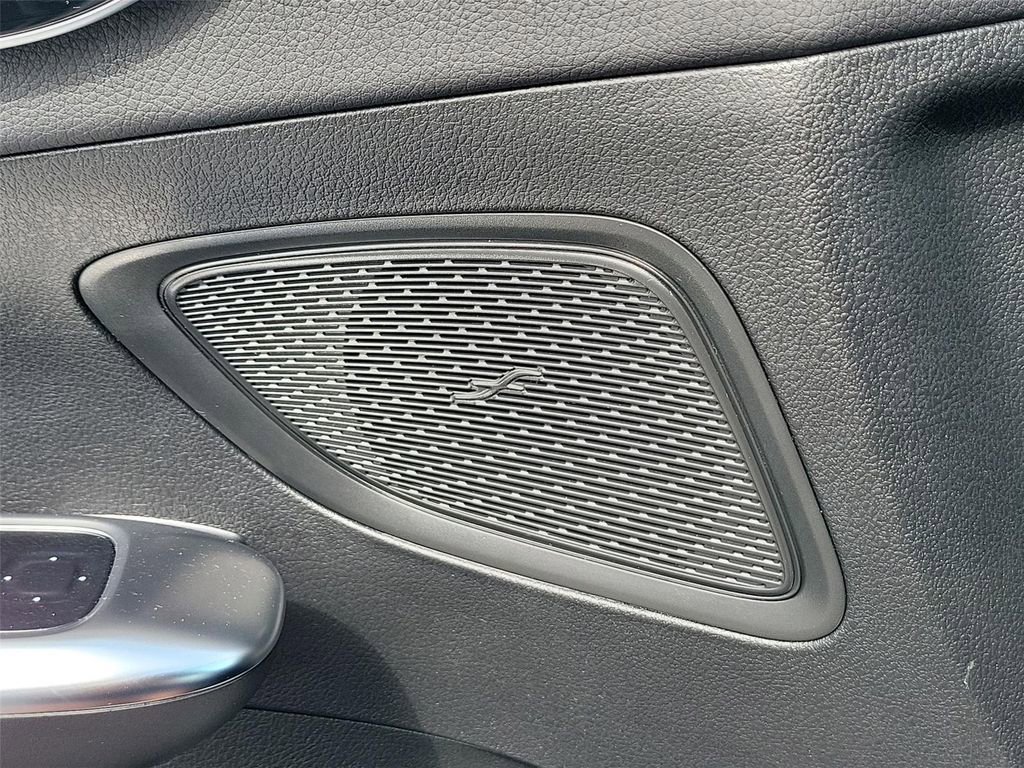 Used 2024 Mercedes-Benz C 300 Sedan image 17