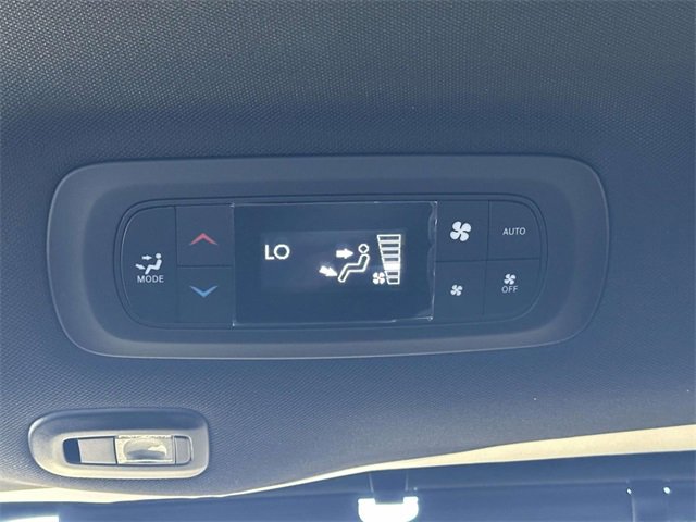 New 2026 Chrysler Pacifica Select image 18