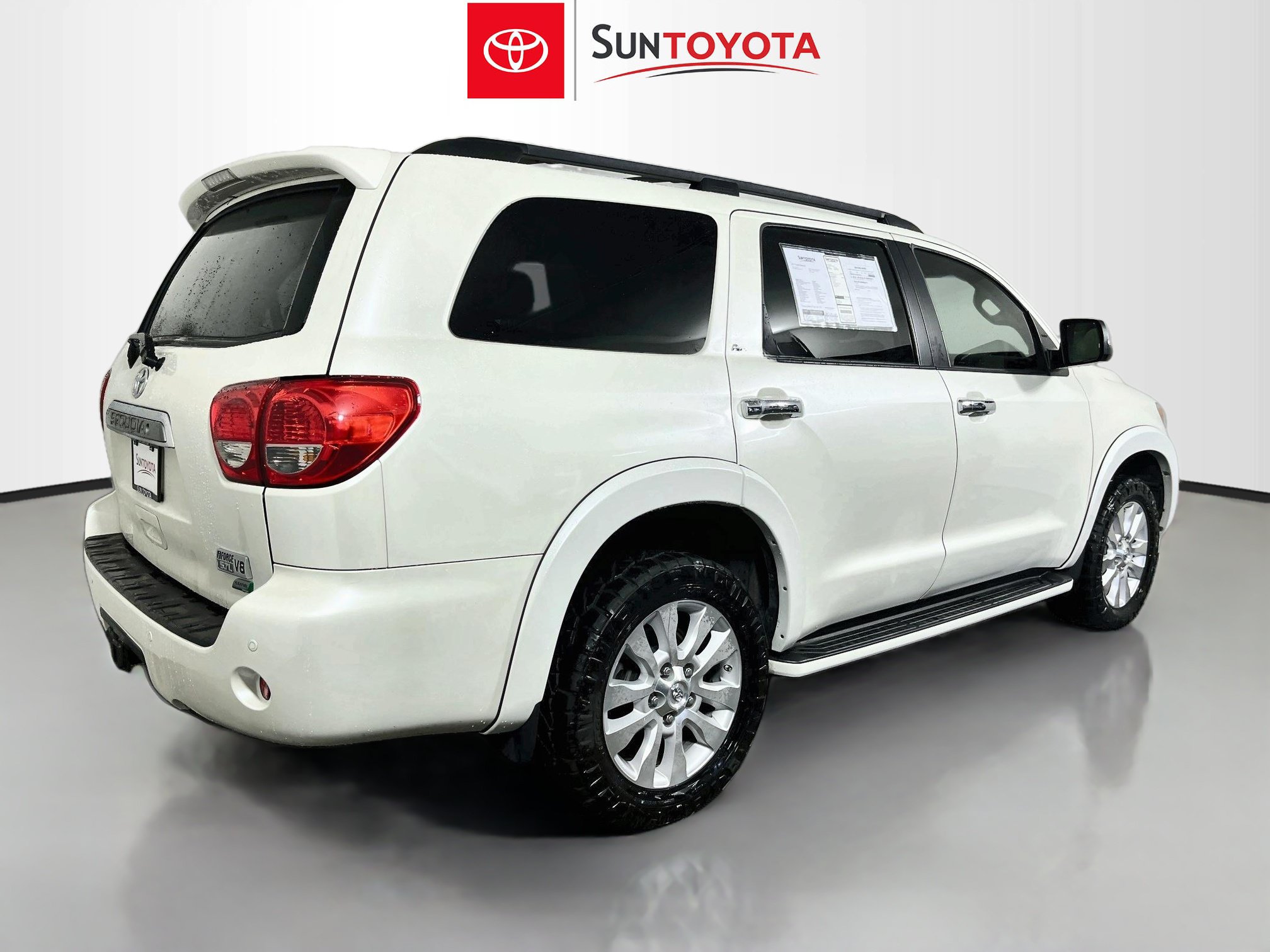 Used 2017 Toyota Sequoia Platinum AWD/4WD image 4