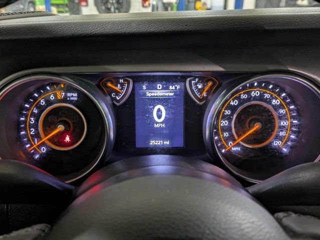 Used 2023 Jeep Gladiator Sport AWD/4WD image 26