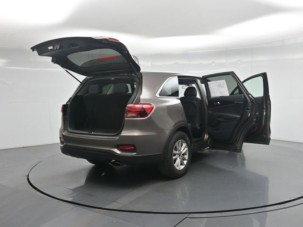 Used 2019 Kia Sorento LX image 6