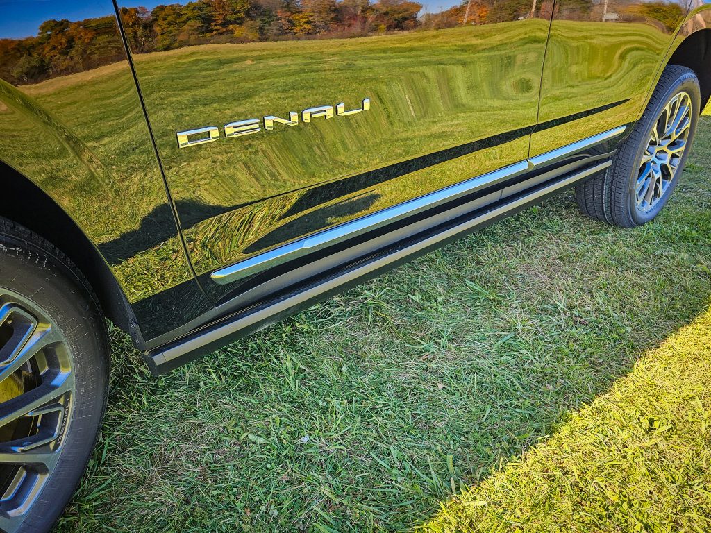 New 2027 GMC Yukon Denali w/ Denali Reserve Package AWD/4WD image 10
