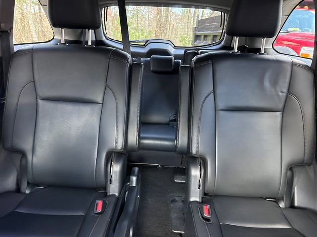 Used 2019 Toyota Highlander XLE AWD/4WD image 18