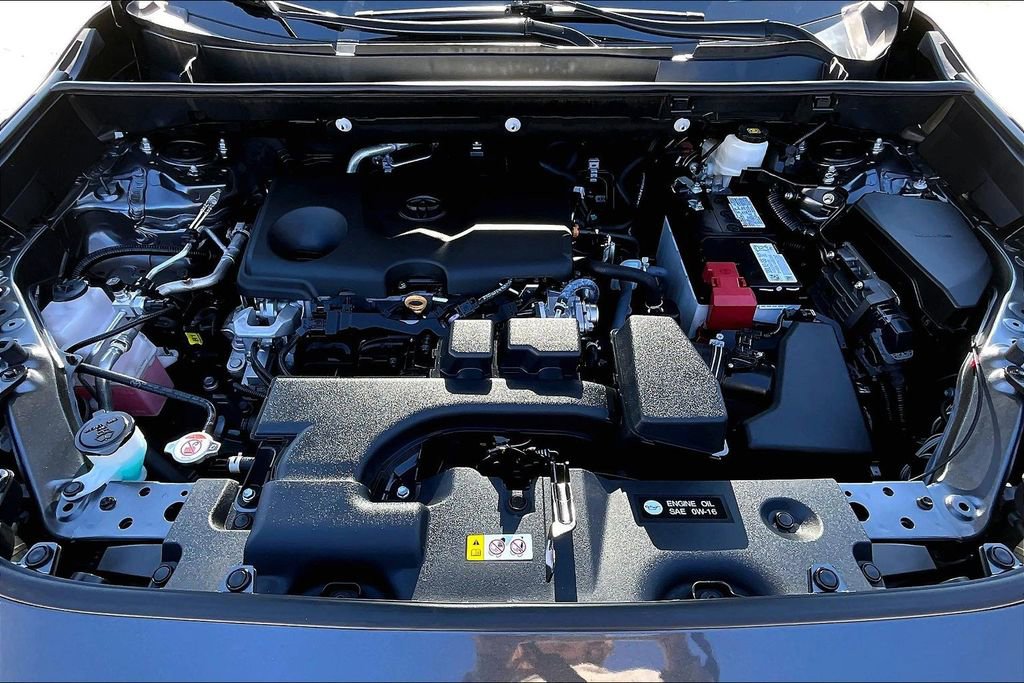 Used 2023 Toyota RAV4 XLE image 10