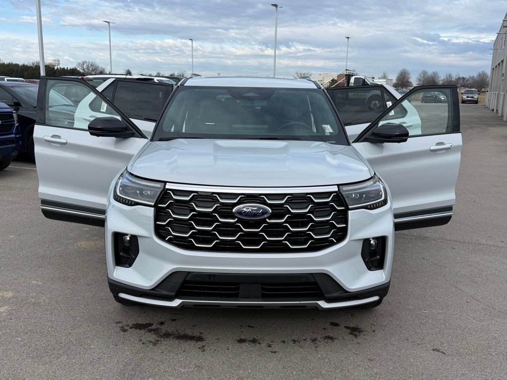 New 2026 Ford Explorer Platinum image 31