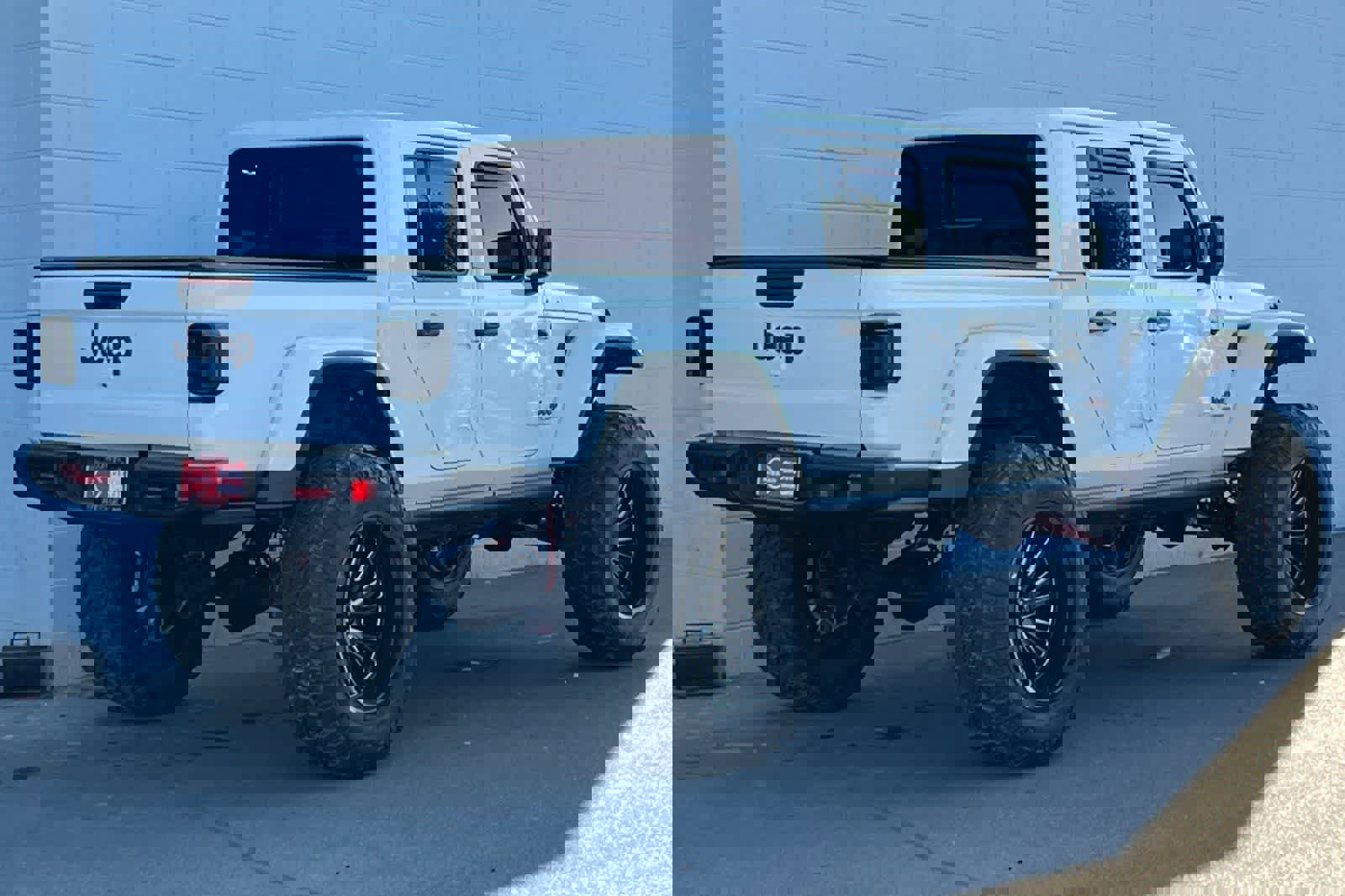Used 2020 Jeep Gladiator Rubicon image 3