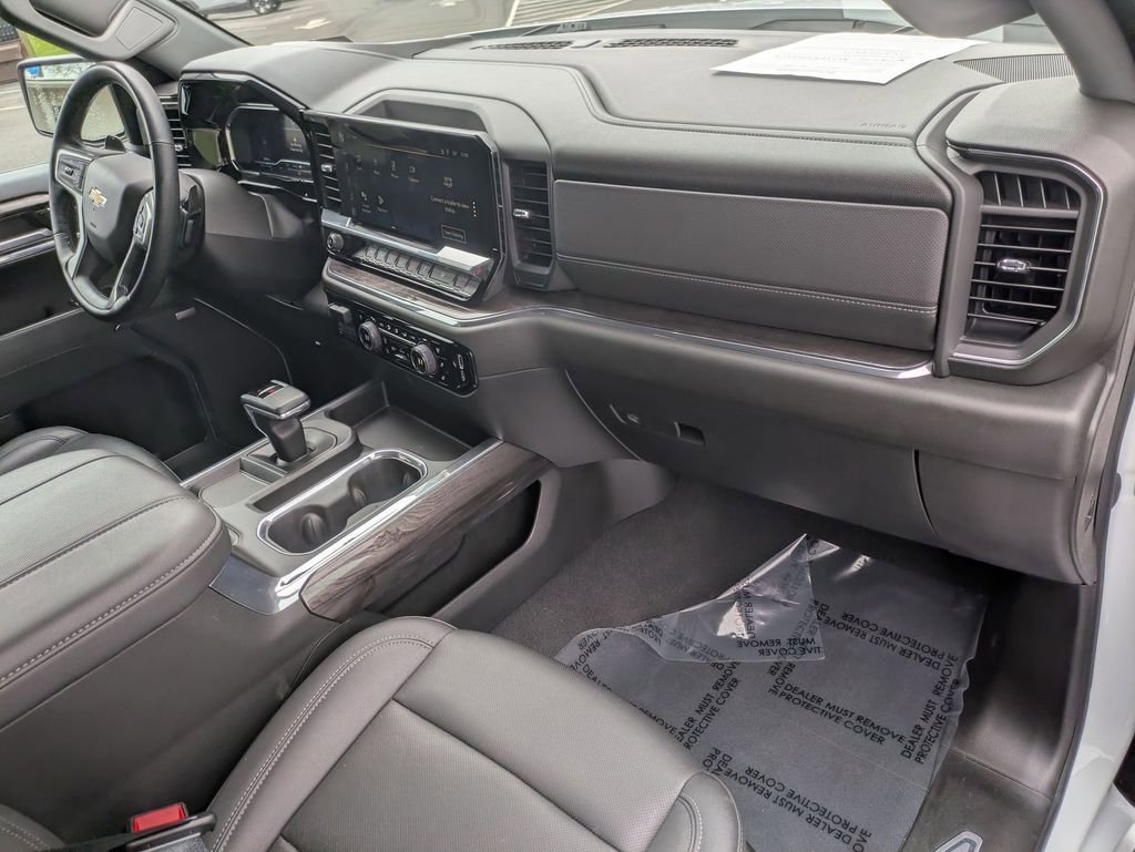 Used 2023 Chevrolet Silverado 1500 LTZ AWD/4WD image 26