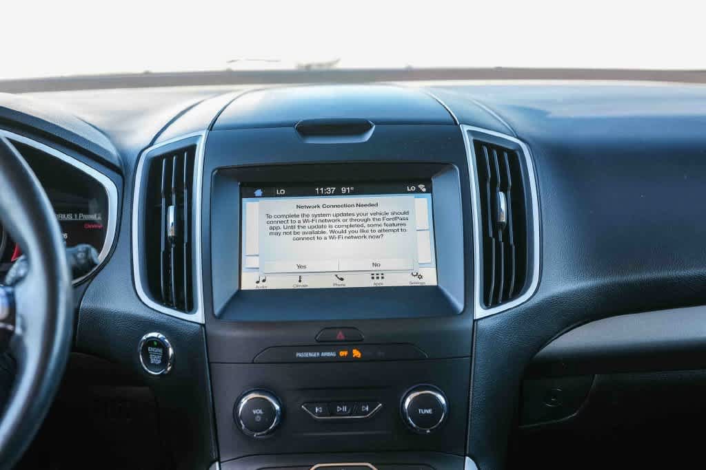 Used 2019 Ford Edge SEL w/ Equipment Group 201A FWD image 14