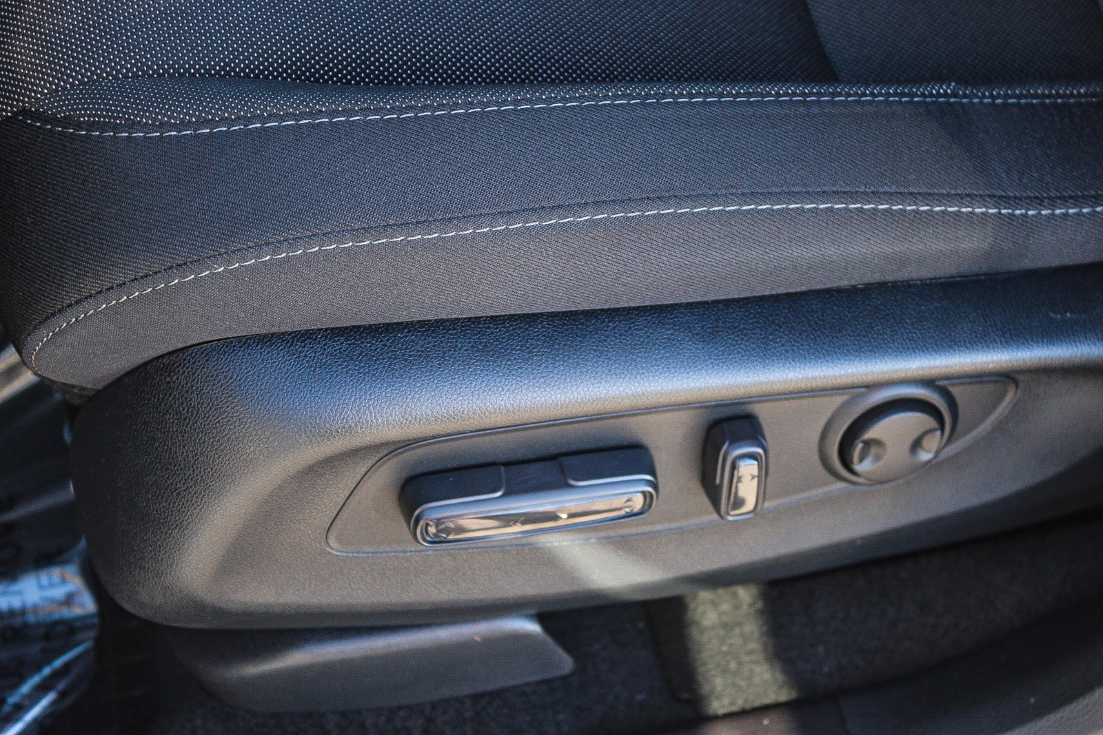 Certified 2025 Honda CR-V EX image 22