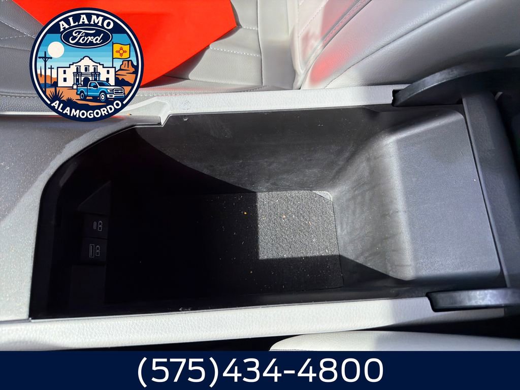 Used 2024 Toyota Camry SE FWD image 24