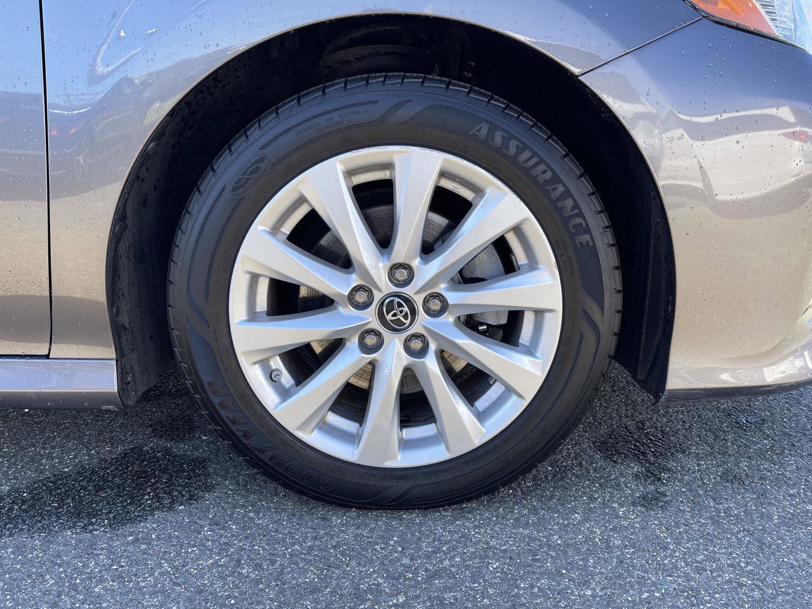 Used 2019 Toyota Camry LE image 21