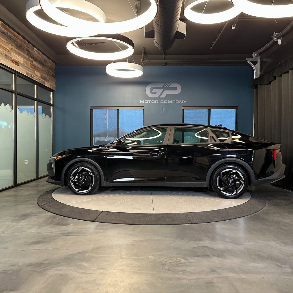 Used 2025 Kia K4 EX image 6