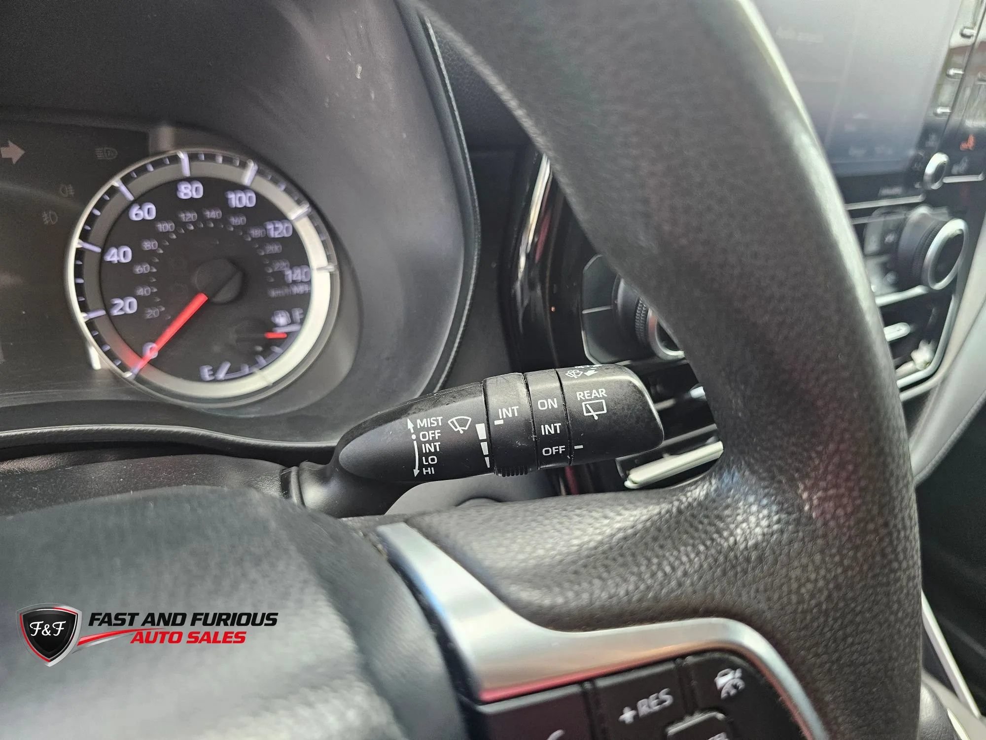 Used 2020 Toyota Highlander L AWD/4WD image 22