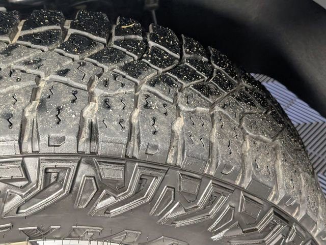 Certified 2024 Chevrolet Colorado ZR2 w/ ZR2 Convenience Package III image 9