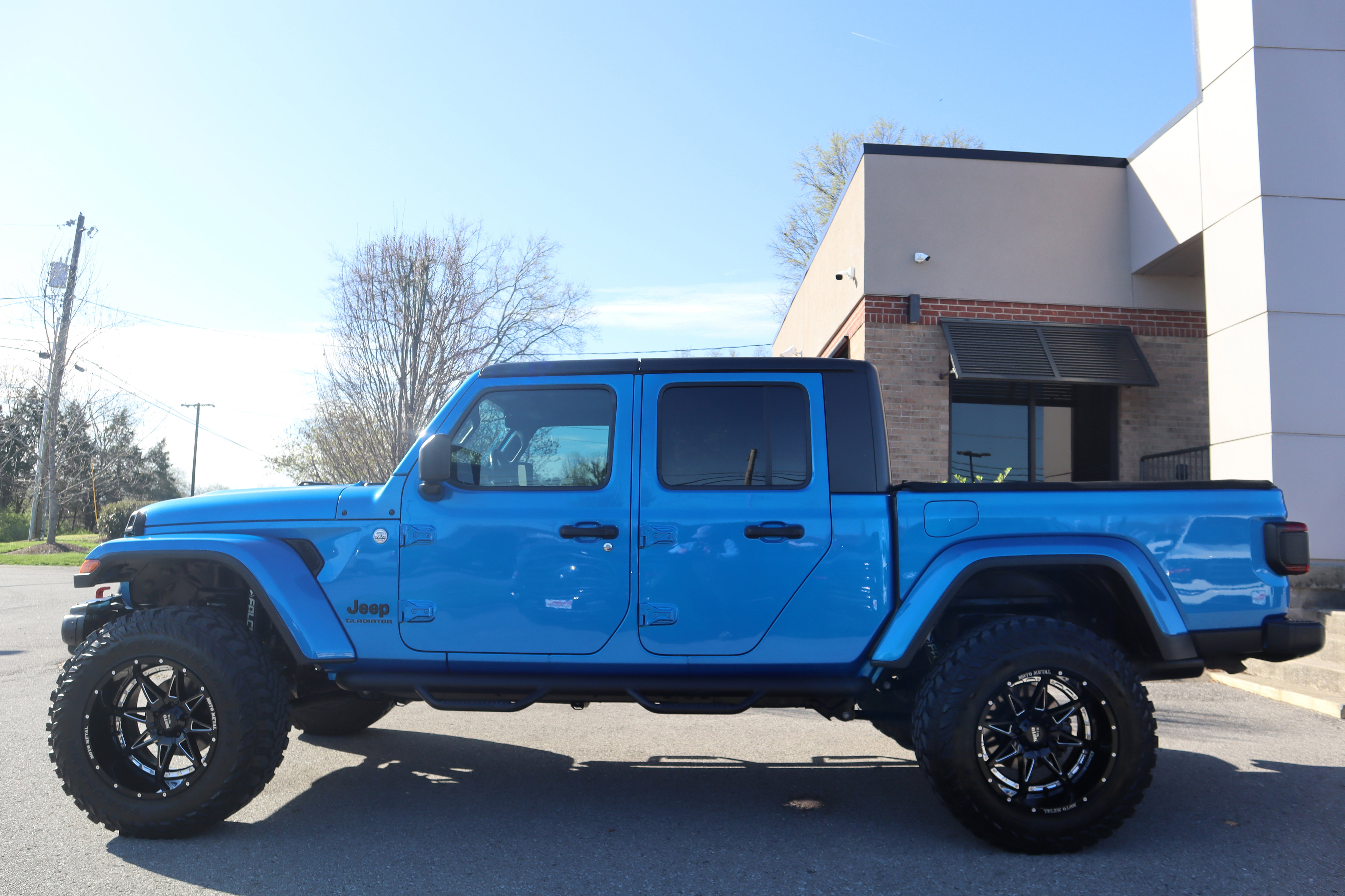 Used 2021 Jeep Gladiator Sport image 11