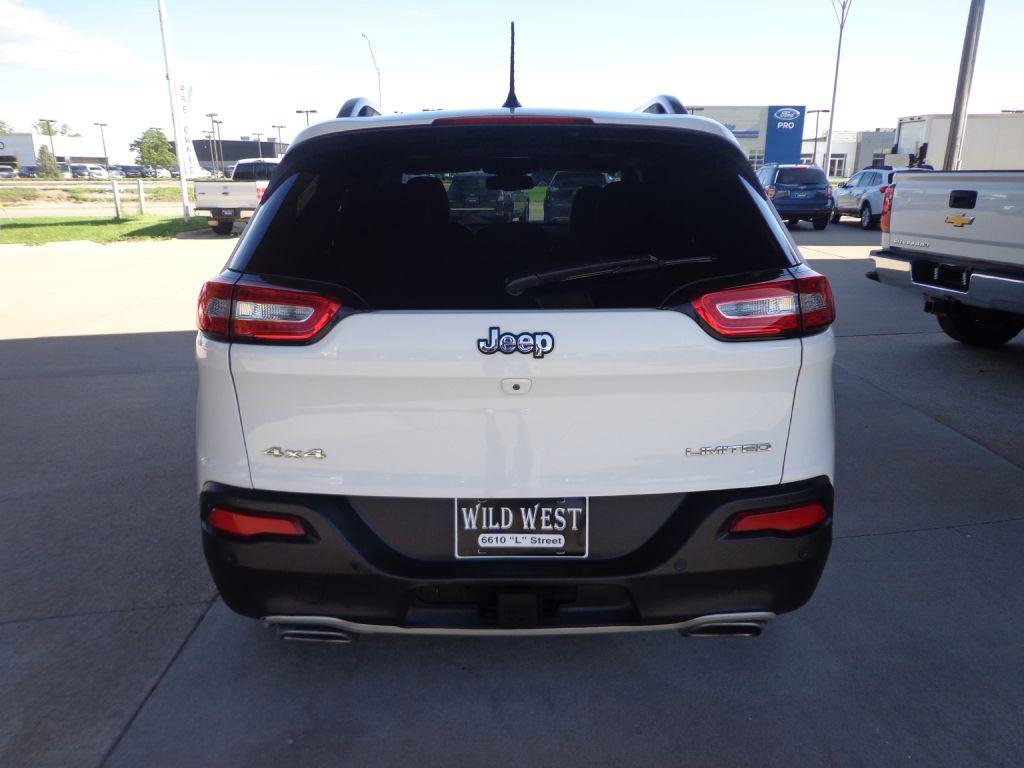 Used 2015 Jeep Cherokee Limited w/ Luxury Group image 5
