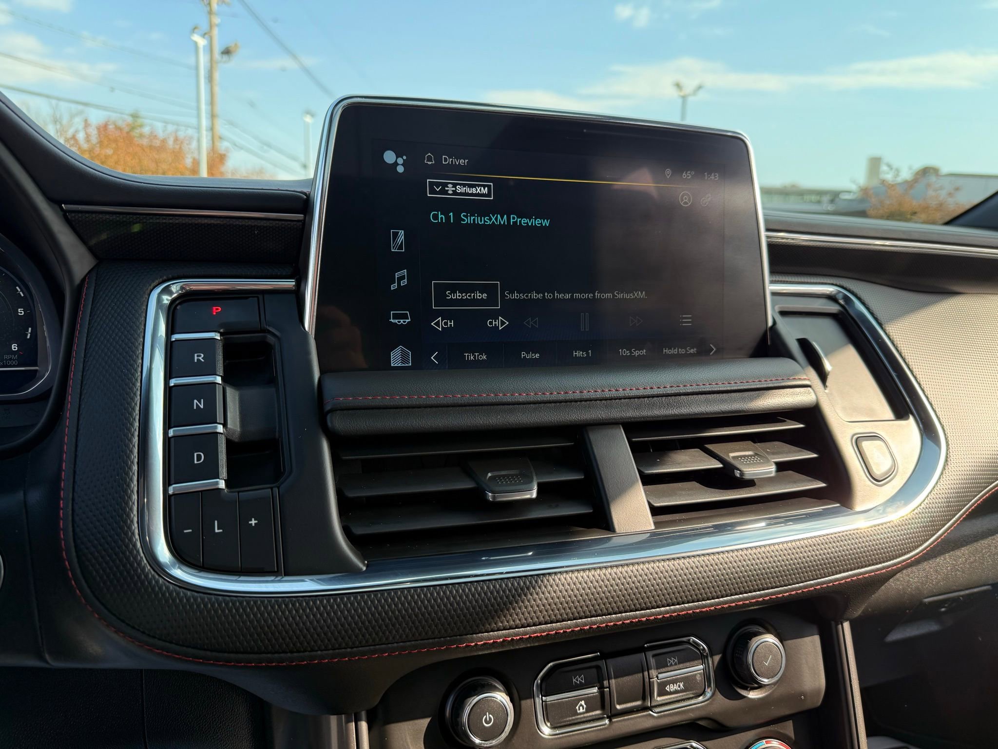 Used 2022 Chevrolet Tahoe RST w/ Luxury Package image 46