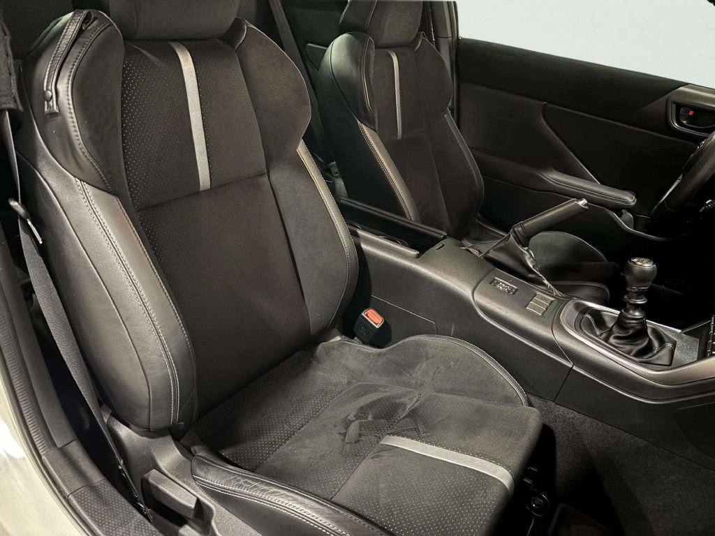 Used 2023 Toyota GR86 Premium image 19