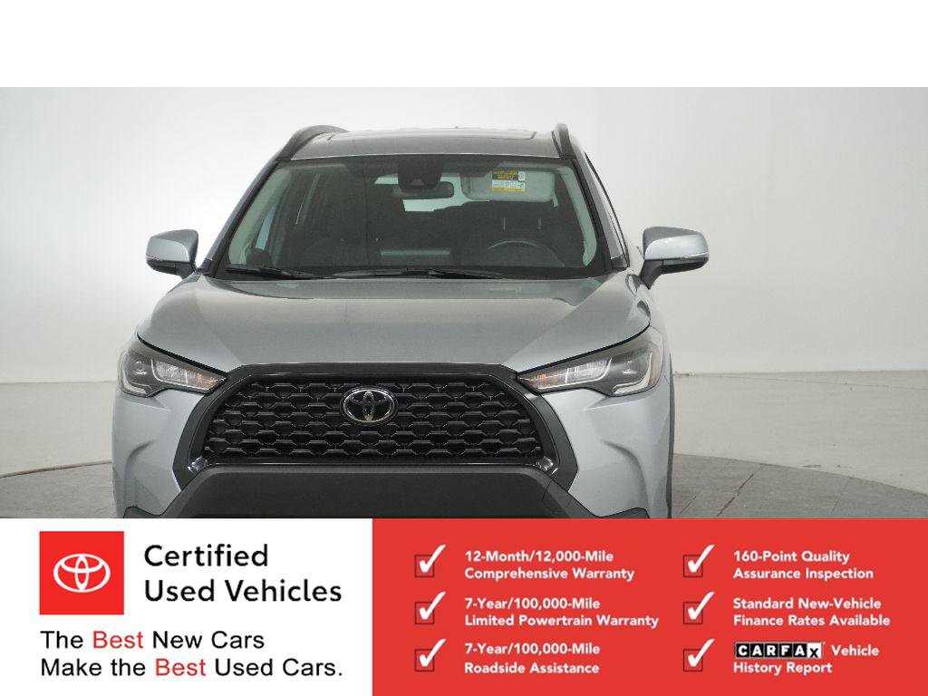 Certified 2022 Toyota Corolla Cross LE w/ Moonroof Package FWD image 8