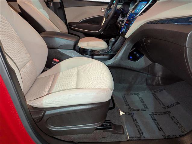 Used 2017 Hyundai Santa Fe SE image 19