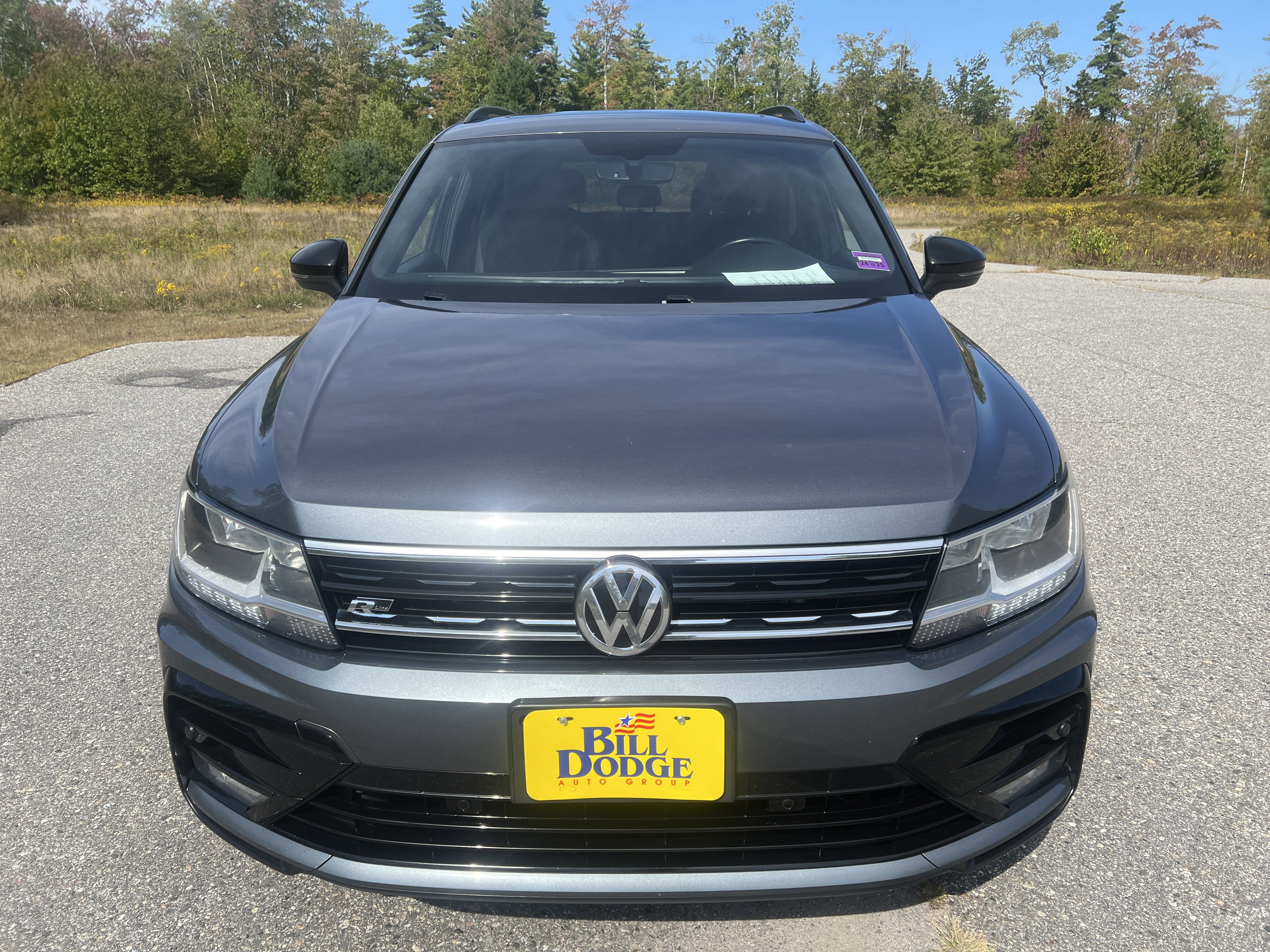 Used 2021 Volkswagen Tiguan SE R-Line image 2